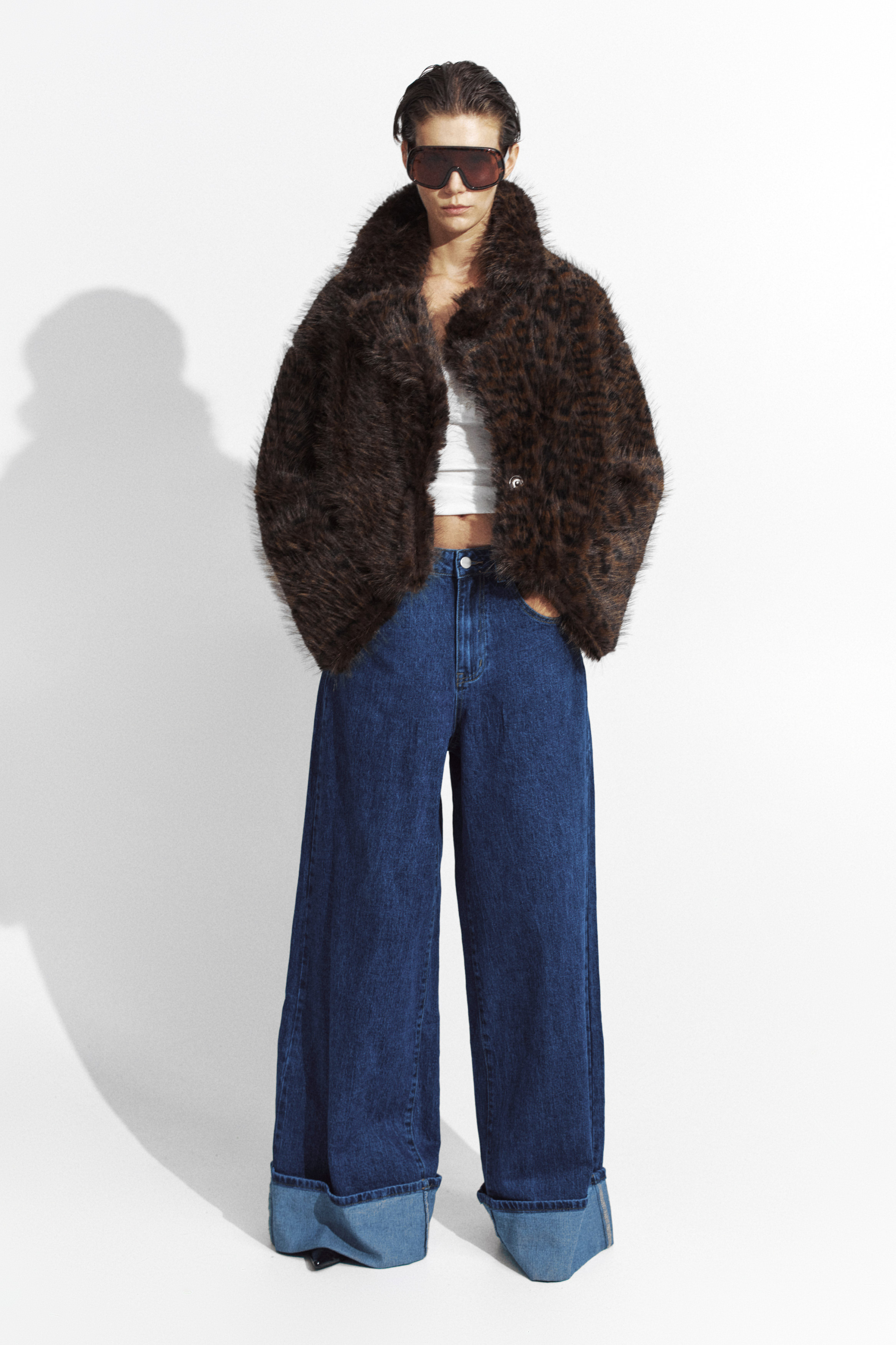 JEANS WITH CUFFS