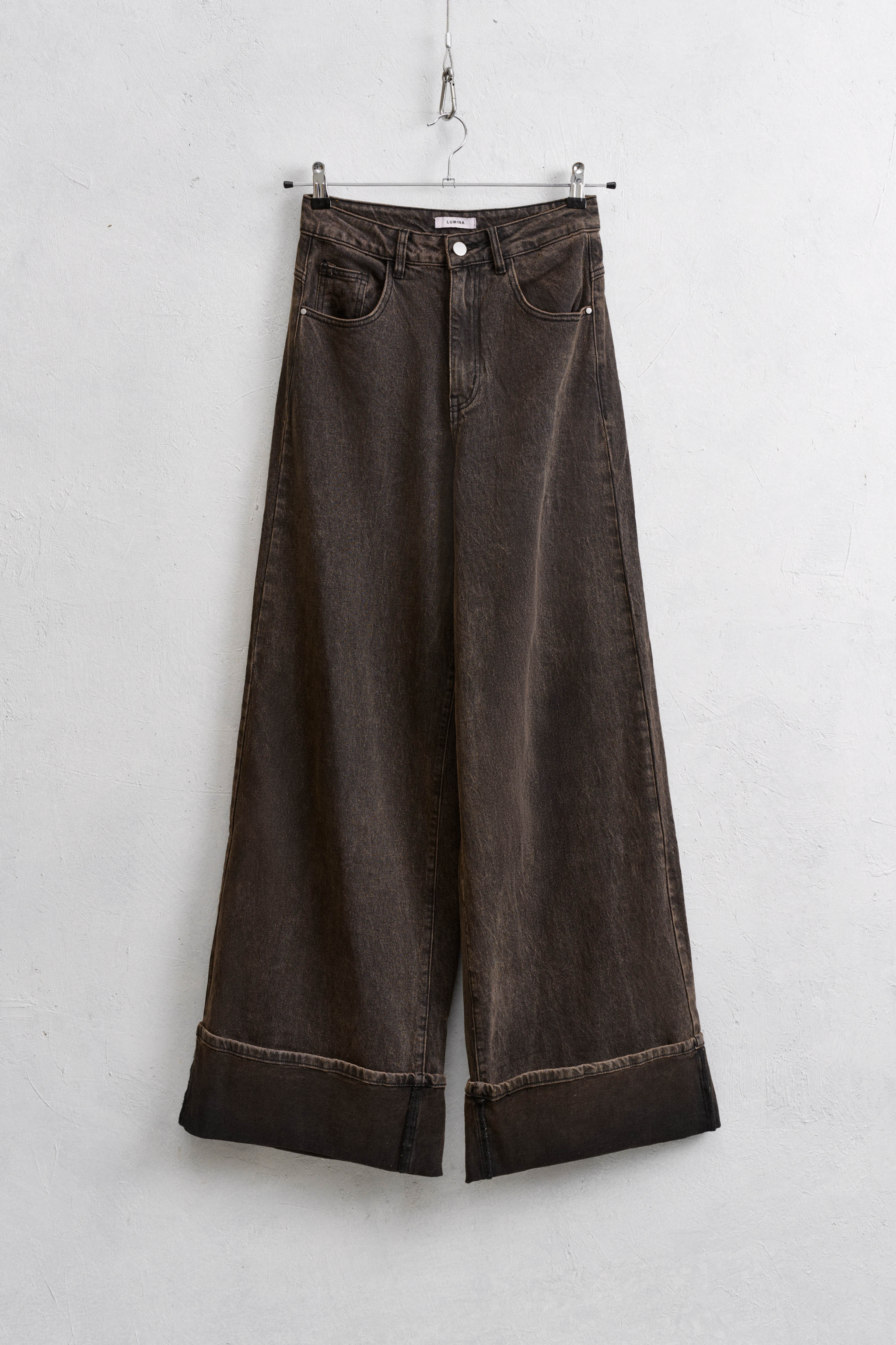 JEANS CON RISVOLTO
