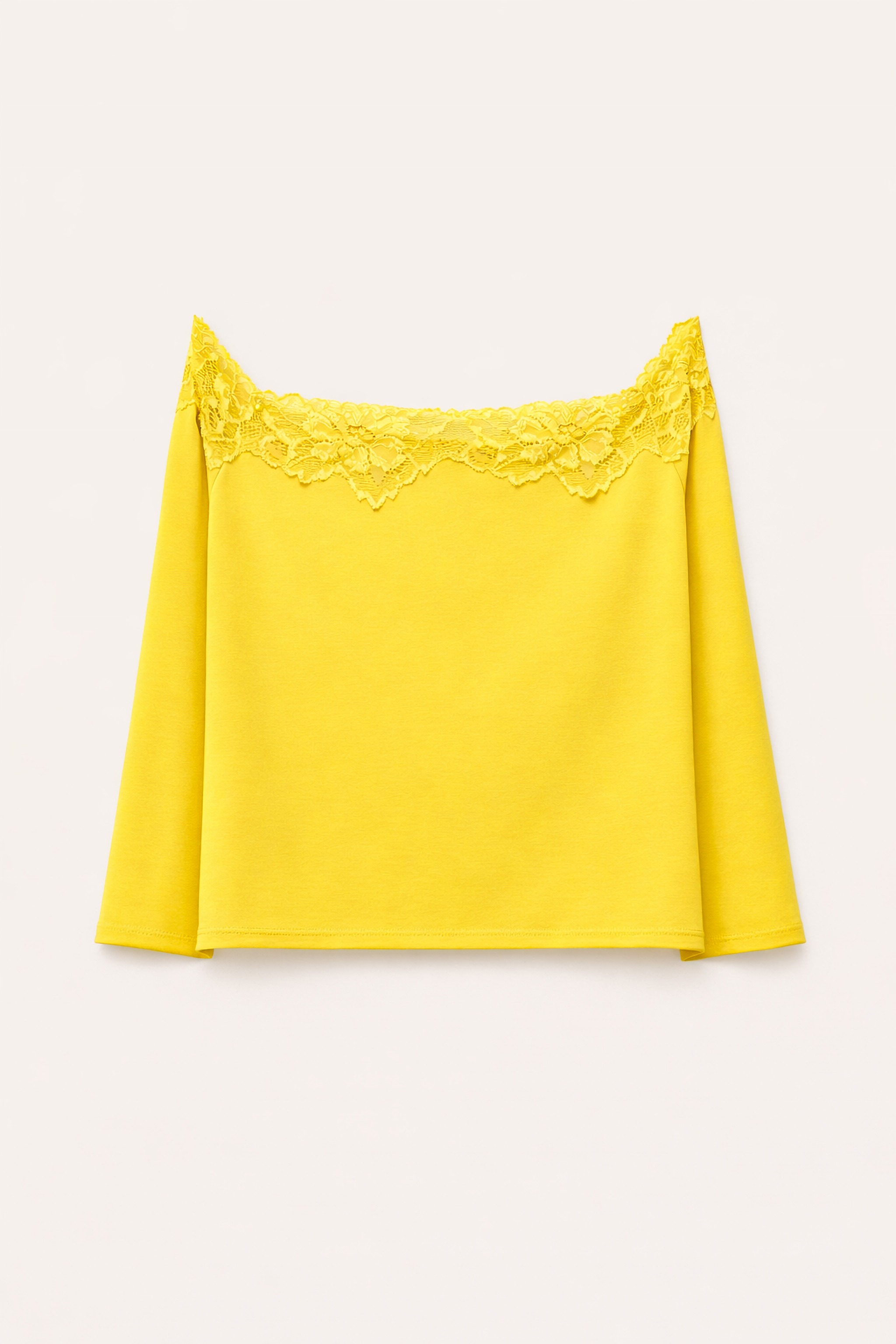 TOP WITH LACE