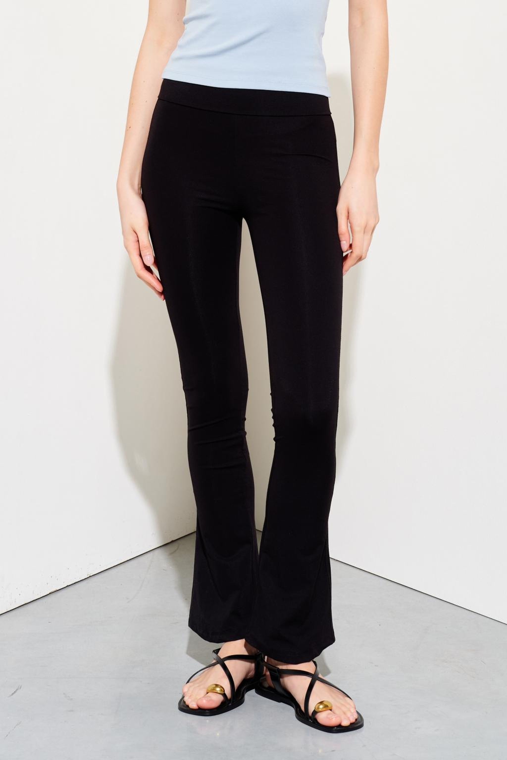 PANTALONI A ZAMPA