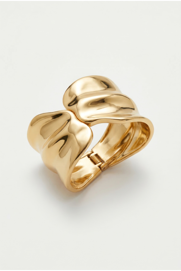 WAVY DESIGN RIGID BRACELET