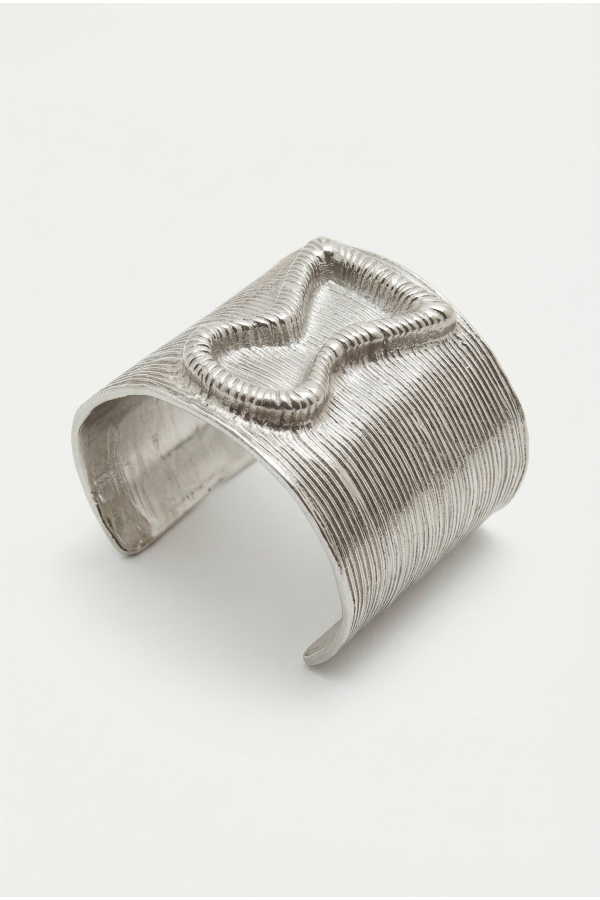 BRACCIALE CON DETTAGLIO...