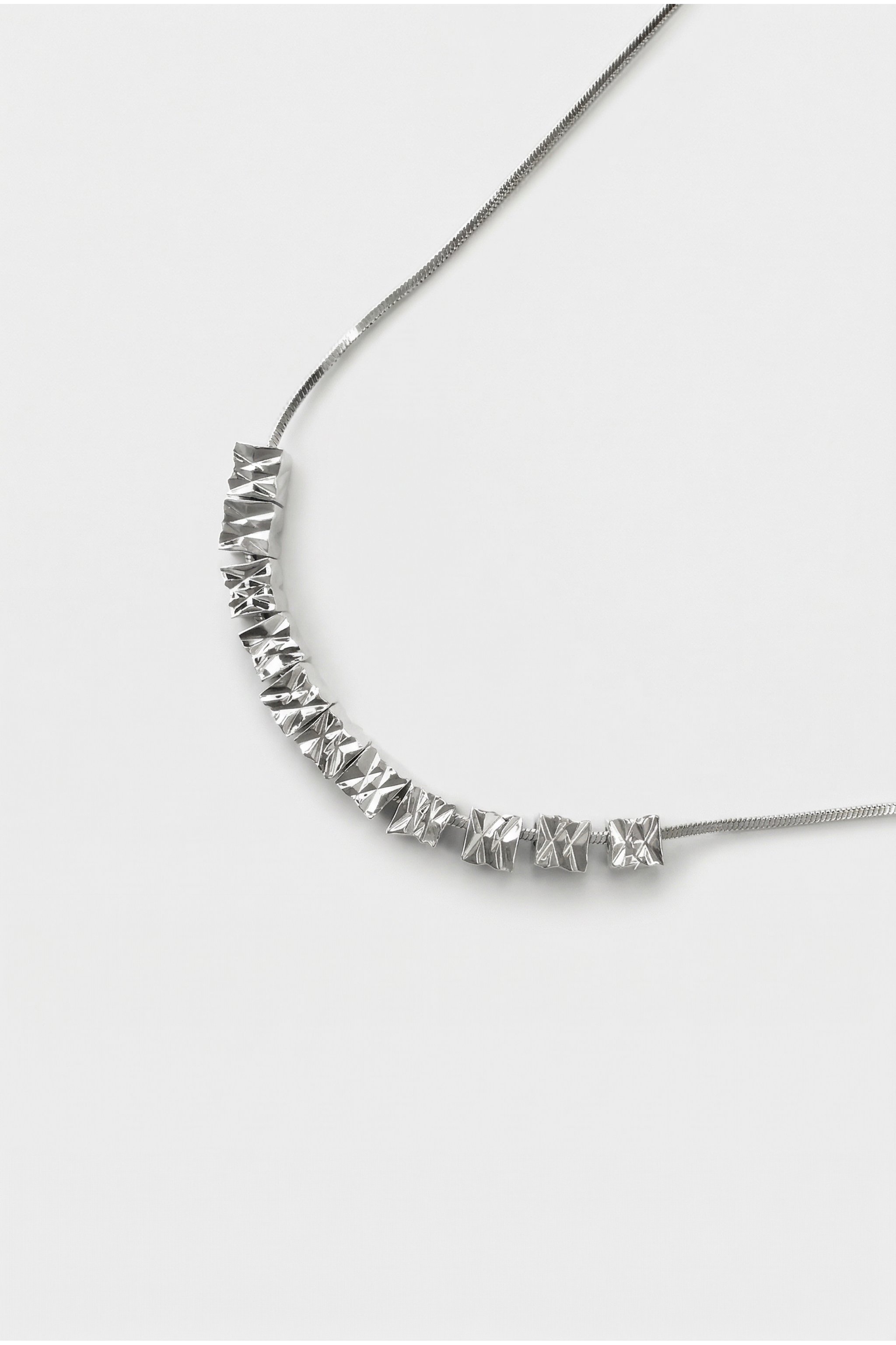 COLLANA CON STRASS