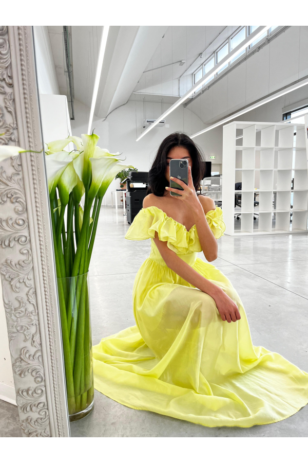 LONG OFF-SHOULDER DRESS...